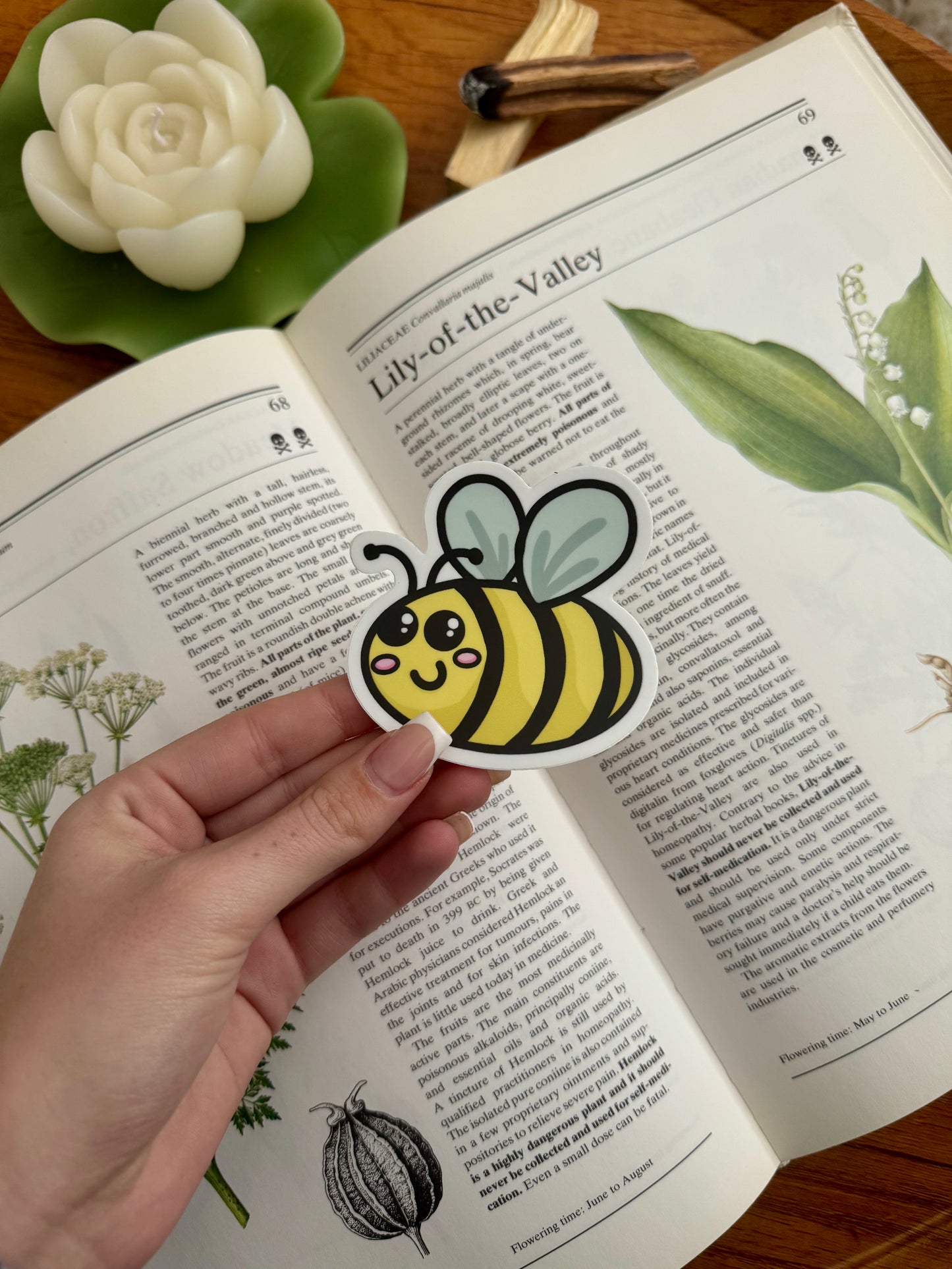 Bee Sticker